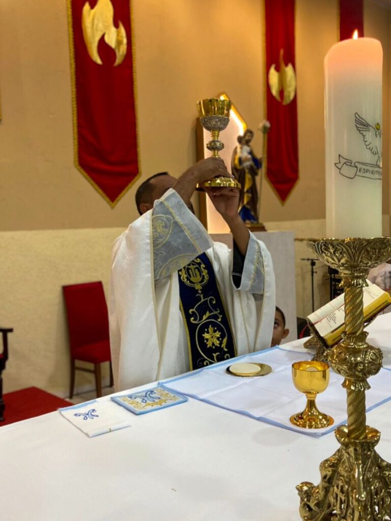 Foto 1 de 10: Coroação Nossa Senhora